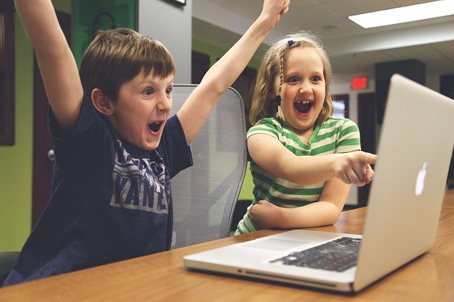 alt="Green Websites And Online Games For Kids"