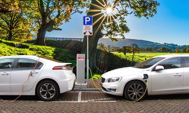 How Big a Difference Does Buying an Electric Vehicle Make?